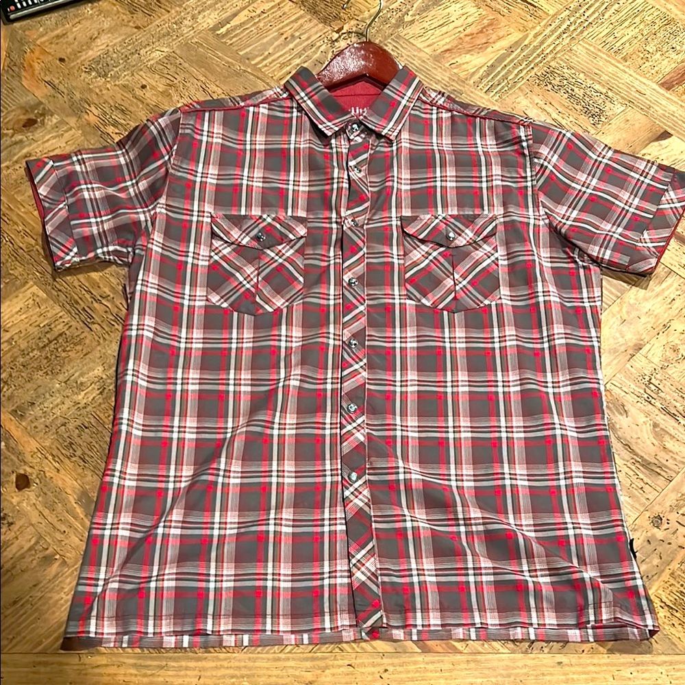 Kuhl Men's Short Sleeve Plaid Button-Down Shirt in Gray and Red